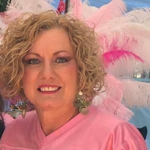 Meet your Posher, Suzanne